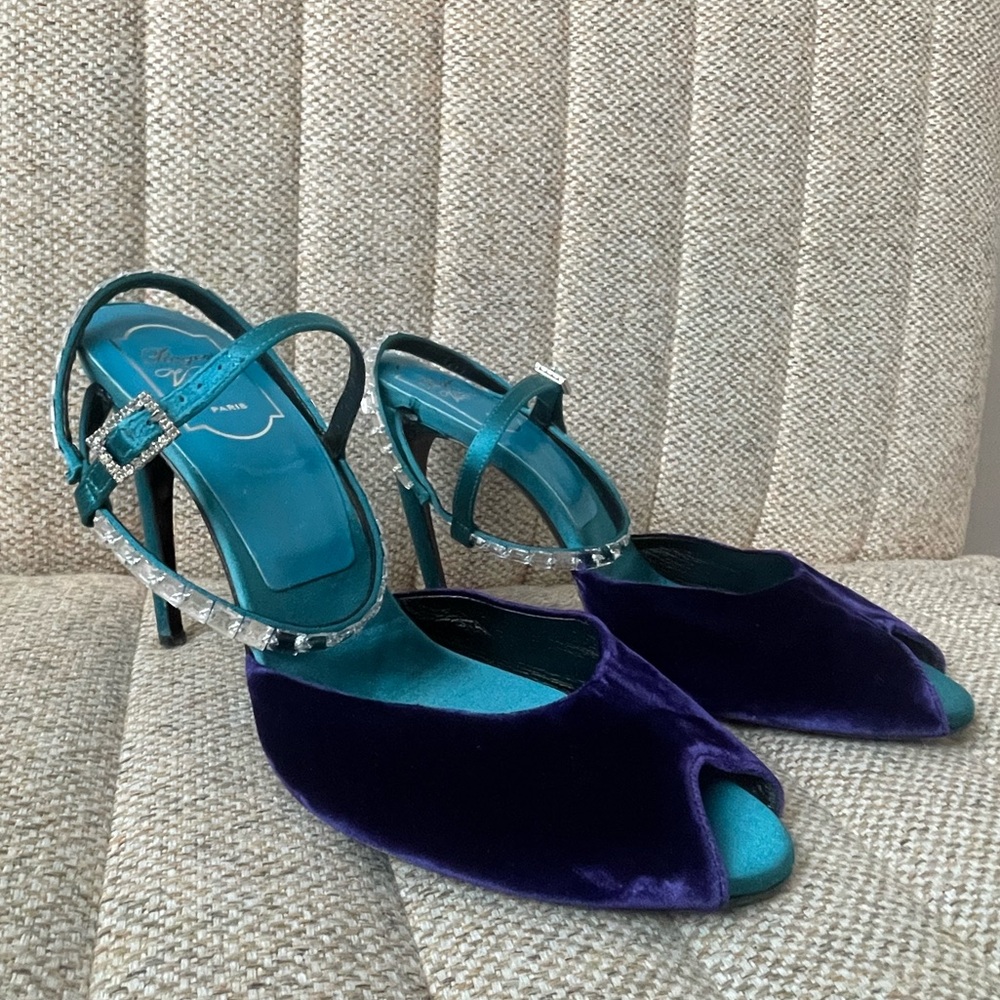 ROGER VIVIER Elegant Purple and Teal Women's peep toe sandals, sz 39